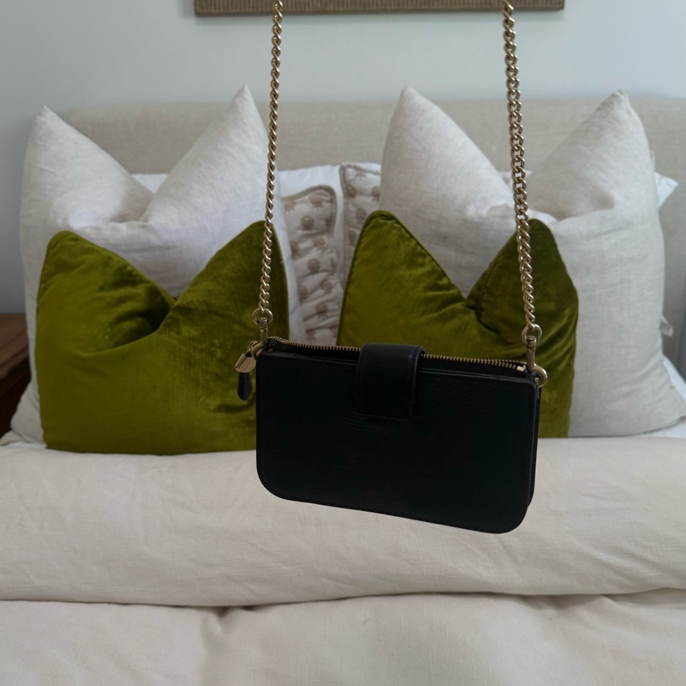 Authentic COACH Pebbled Leather Crossbody Bag - Picture 3 of 5